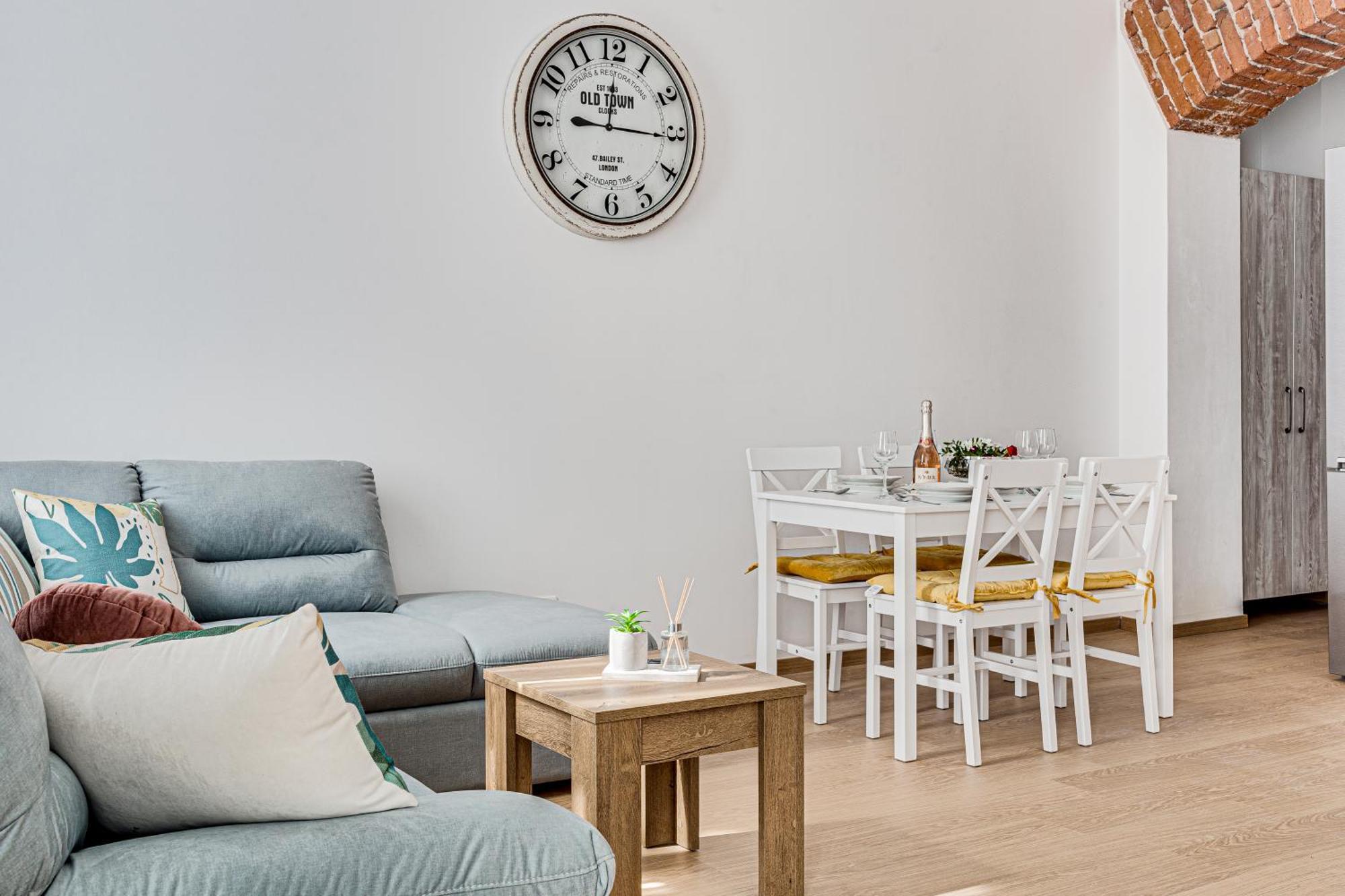 Ari Central Grand Apartments - Luxurious Stay Arad Bagian luar foto