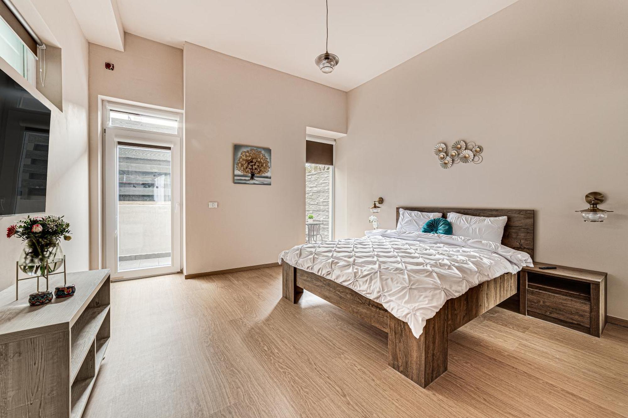 Ari Central Grand Apartments - Luxurious Stay Arad Bagian luar foto