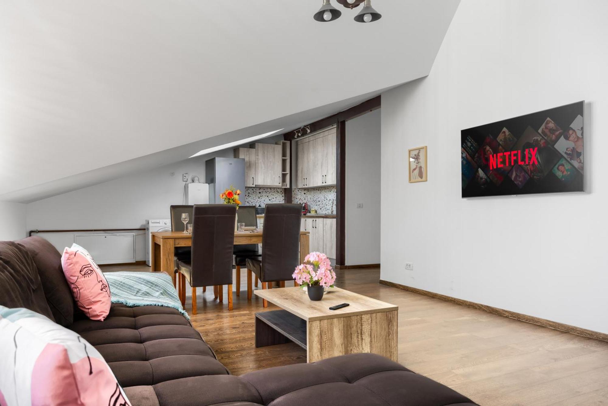 Ari Central Grand Apartments - Luxurious Stay Arad Bagian luar foto