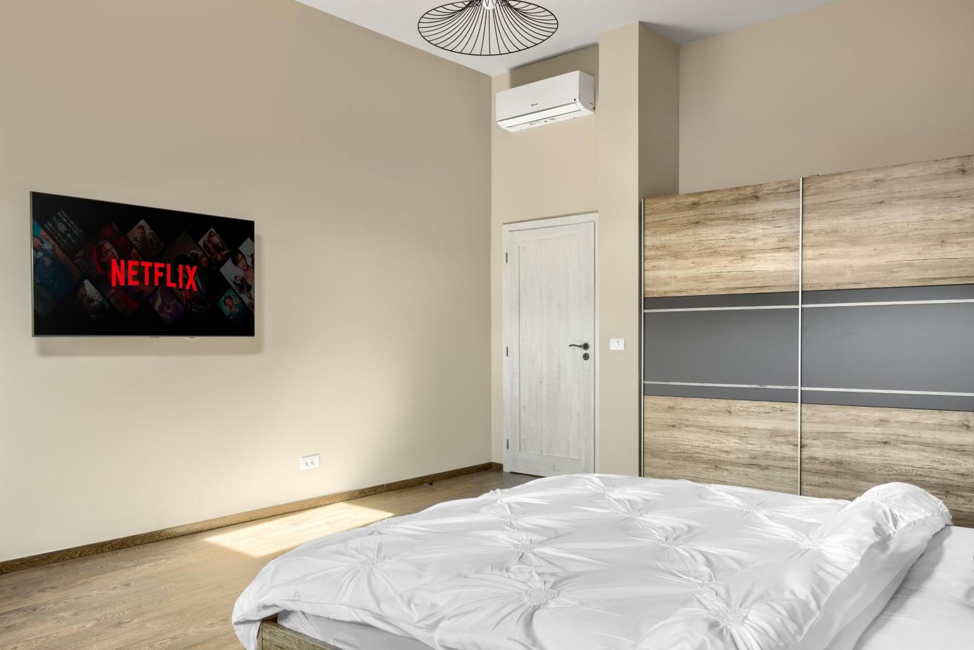 Ari Central Grand Apartments - Luxurious Stay Arad Bagian luar foto
