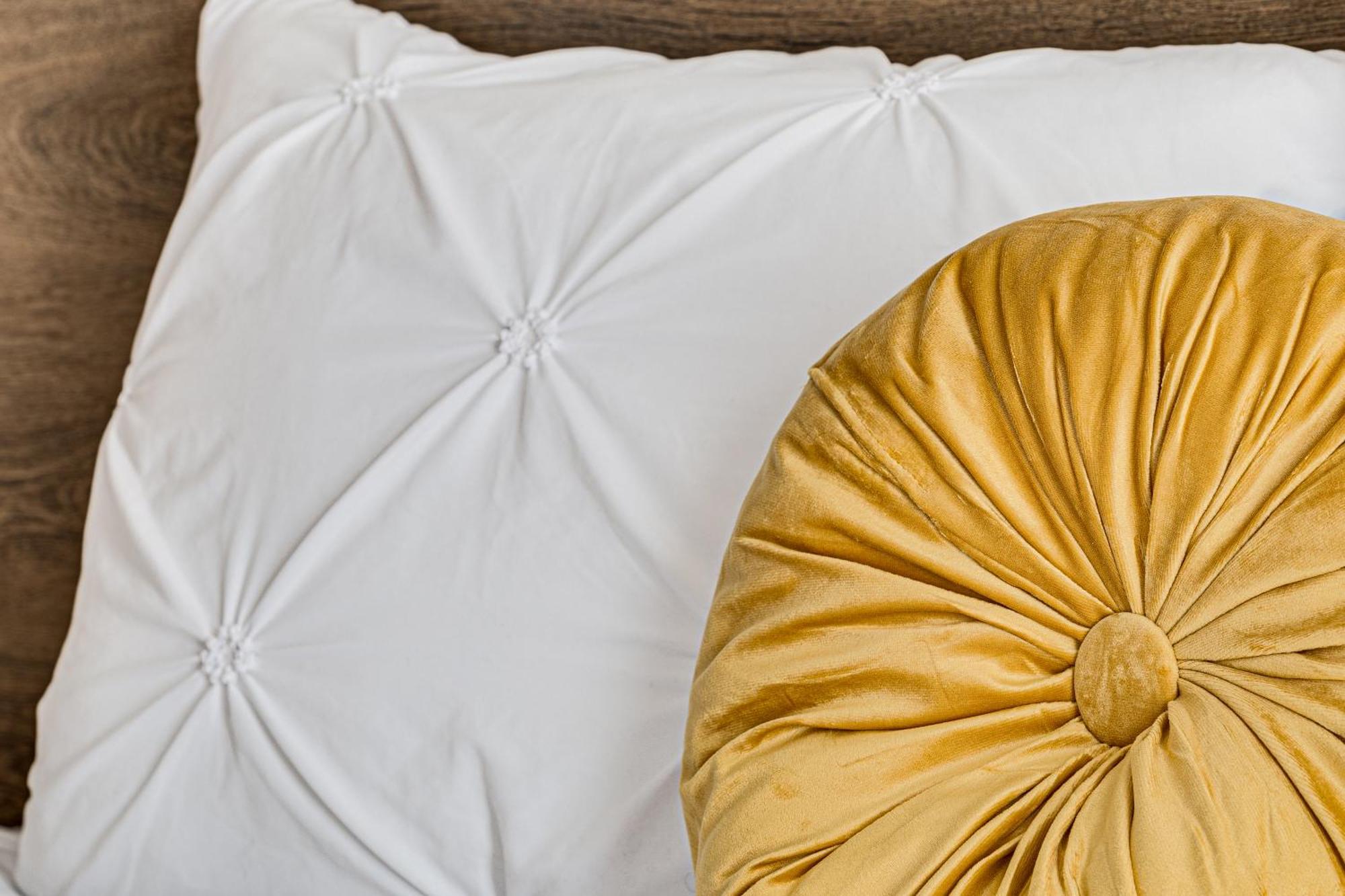 Ari Central Grand Apartments - Luxurious Stay Arad Bagian luar foto